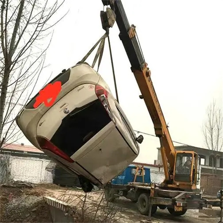 泉州丰泽随时待命，吊车24小时道路救援服务全解析